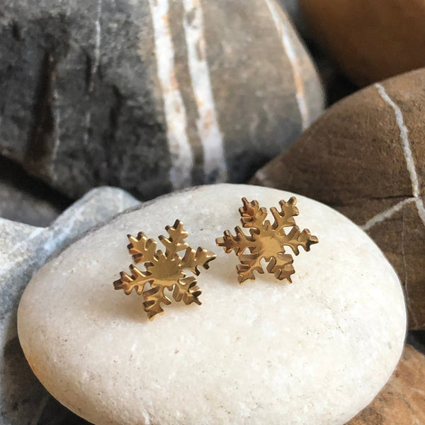 Stainless steel stud snowflake earrings