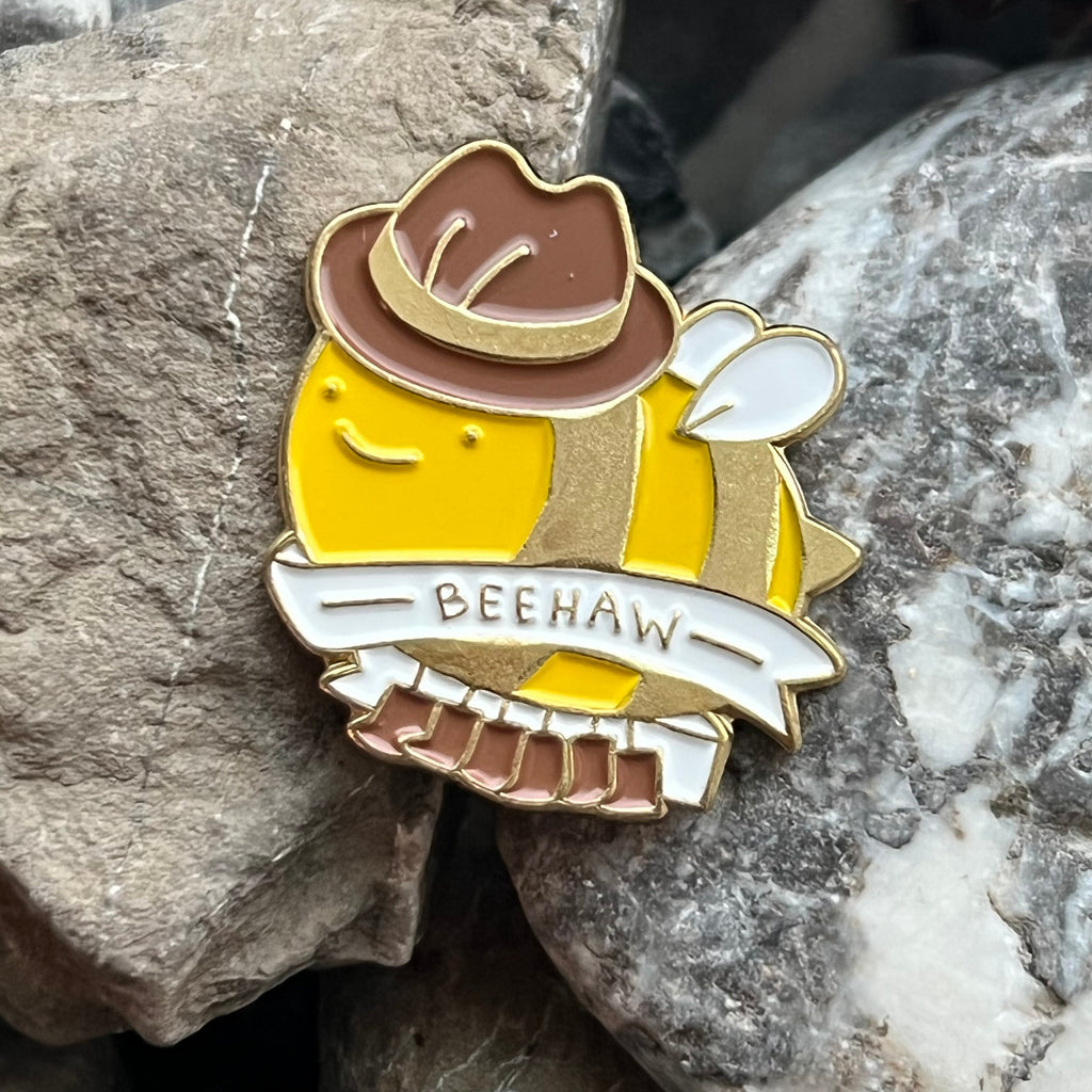 Cowboy Hat Bee enamelled pin