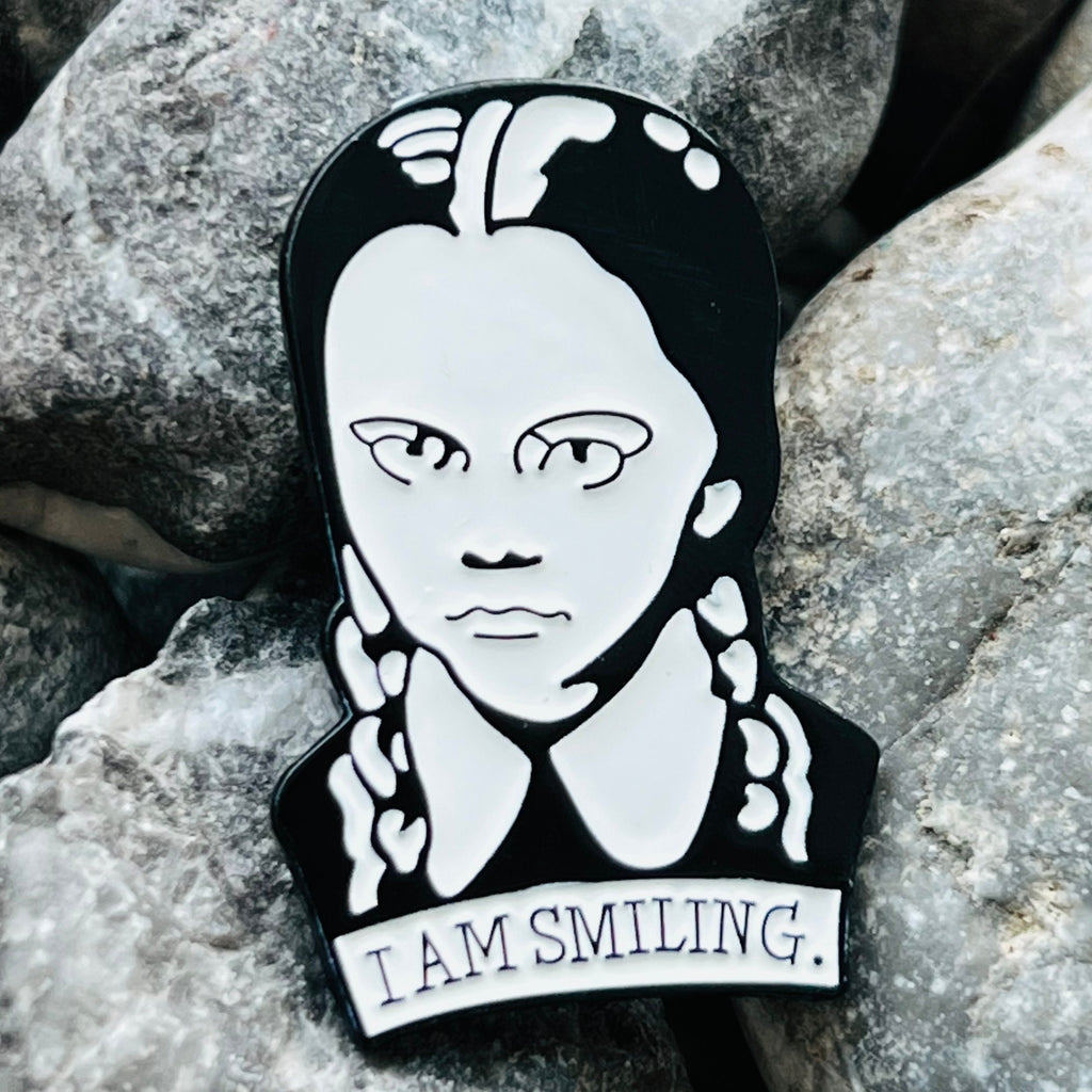 I Am Smiling enamelled pin Addam's Family Wednesday