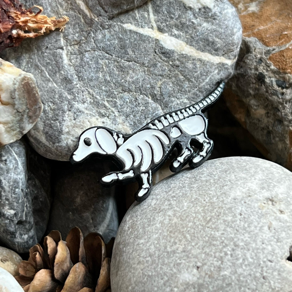 Dachshund Skeleton dog enamelled pin