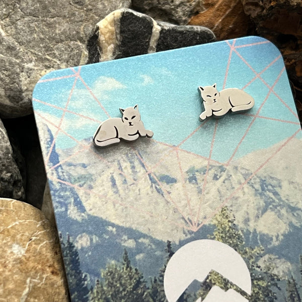 Stainless steel cat stud earrings