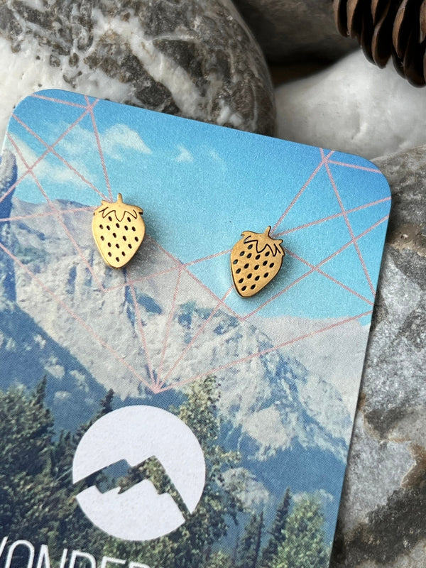 Stainless steel strawberries stud earrings